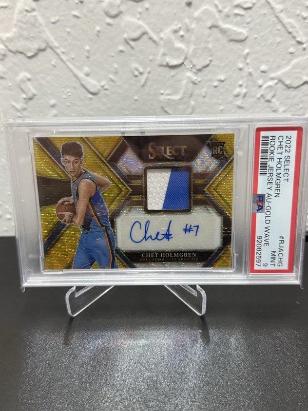 2022-23 Select Chet Holmgren Rookie Jersey Auto RC Gold Wave Prizm #/10 PSA 9