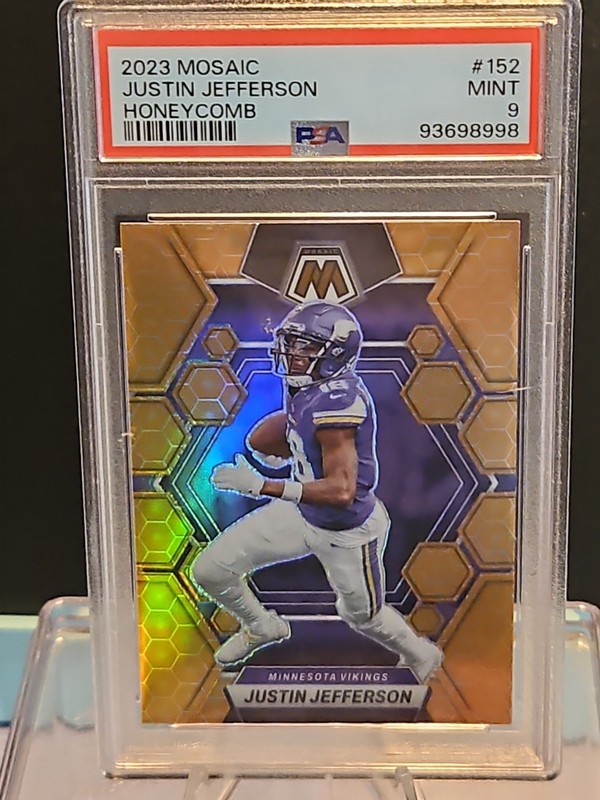 2023 Panini Mosaic Justin Jefferson HONEYCOMB 129 PSA 9 CASE HIT 