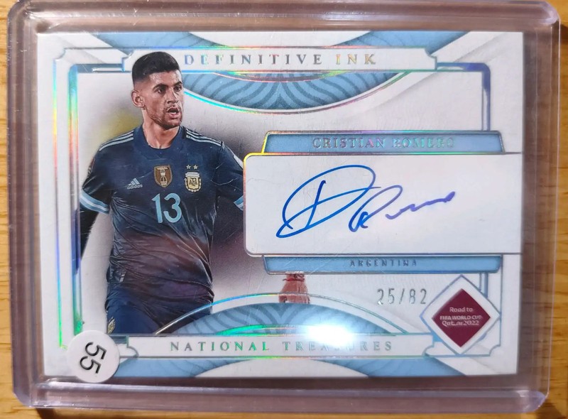 2022 National Treasures World Cup Cristian Romero Definitive Ink Auto 25/82 NK22