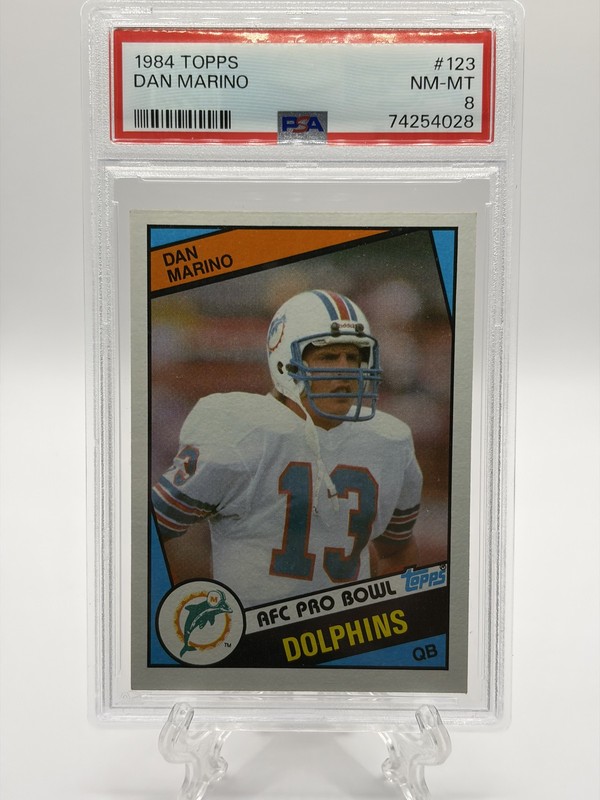 1984 Topps Dan Marino #123 (RC) PSA 8