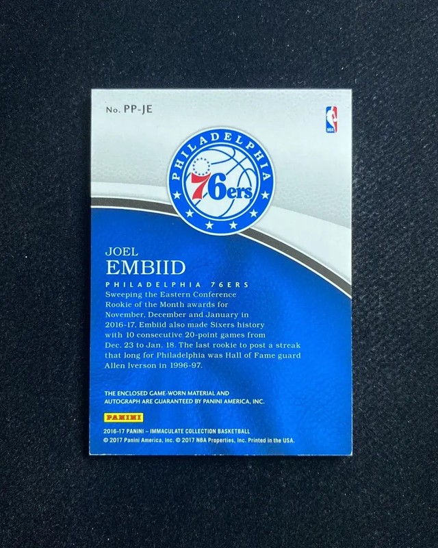 2016-17 Immaculate Premium Joel Embiid GW Patch Auto 21/25 Jersey Number WU89 view 2