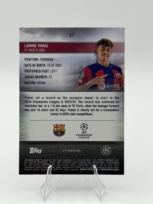 Lamine Yamal 2023-24 Topps Stadium Club Chrome Rookie RC #27 view 2