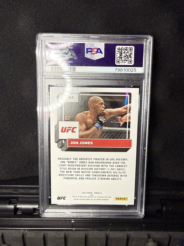 2023 Donruss UFC Jon Jones #44 Holo Teal Laser /25  view 2