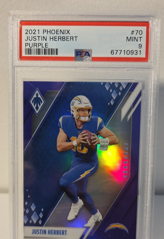 2021 Panini Phoenix - Justin Herbert #70 Purple /125 Psa 9