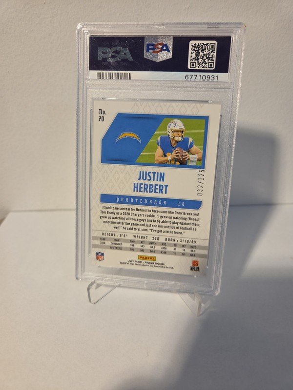2021 Panini Phoenix - Justin Herbert #70 Purple /125 Psa 9 view 2