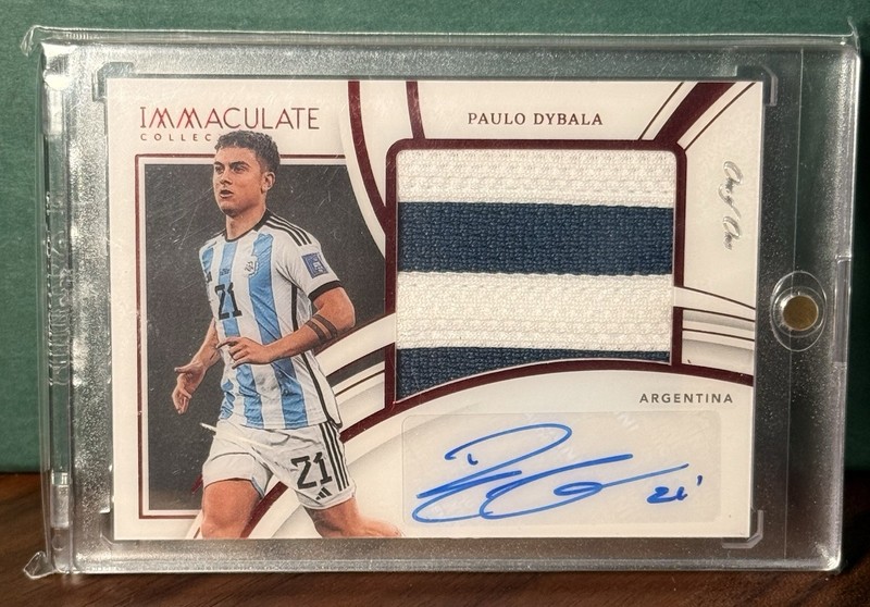 2022-23 Panini Immaculate Collection - Premium Swatch Auto Paulo Dybala 1/1