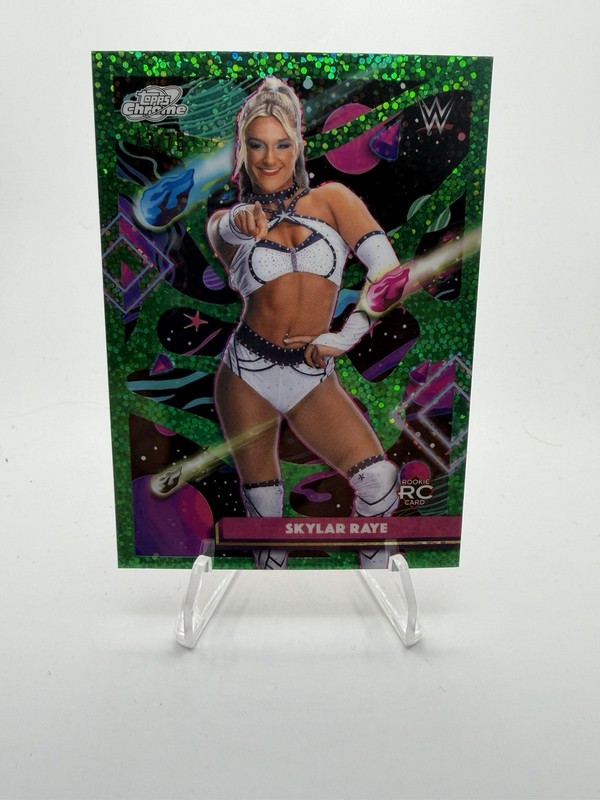 2026 WWE Topps Cosmic Chrome Skylar Raye Green Space Dust Refractor /75 #113