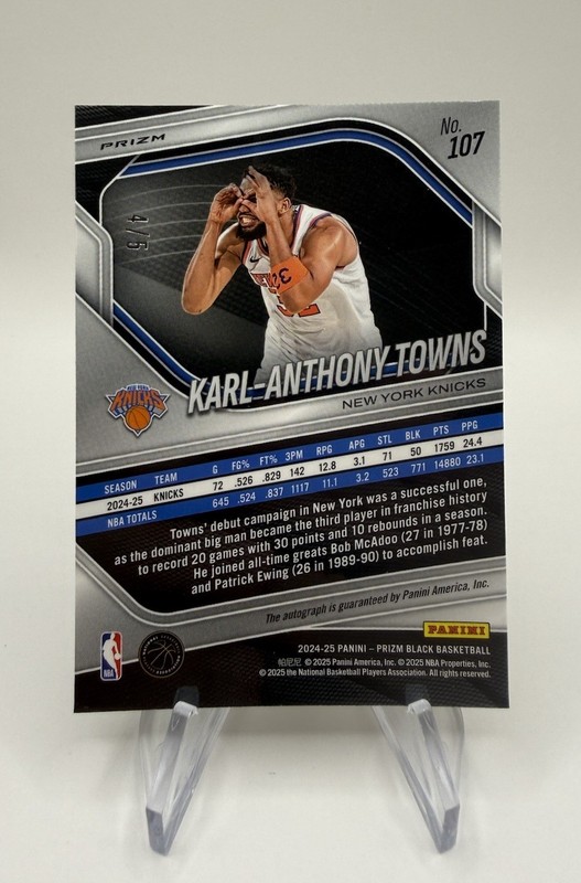 2025 Prizm Black Karl Anthony Towns Gold Vinyl /5 Auto 🔥 view 2