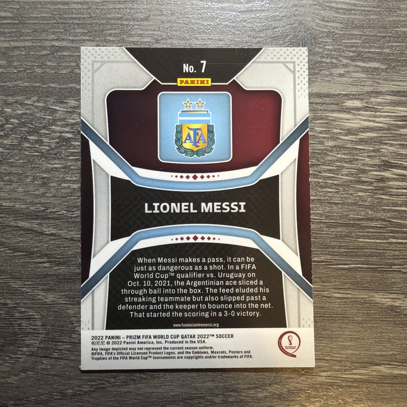 2022 FIFA World Cup Qatar Panini Prizm Lionel Messi Argentina Base #7 view 2
