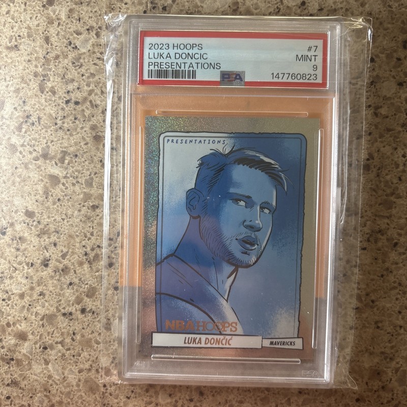 2023 PANINI NBA HOOPS PRESENTATIONS #7 LUKA DONCIC PSA 9