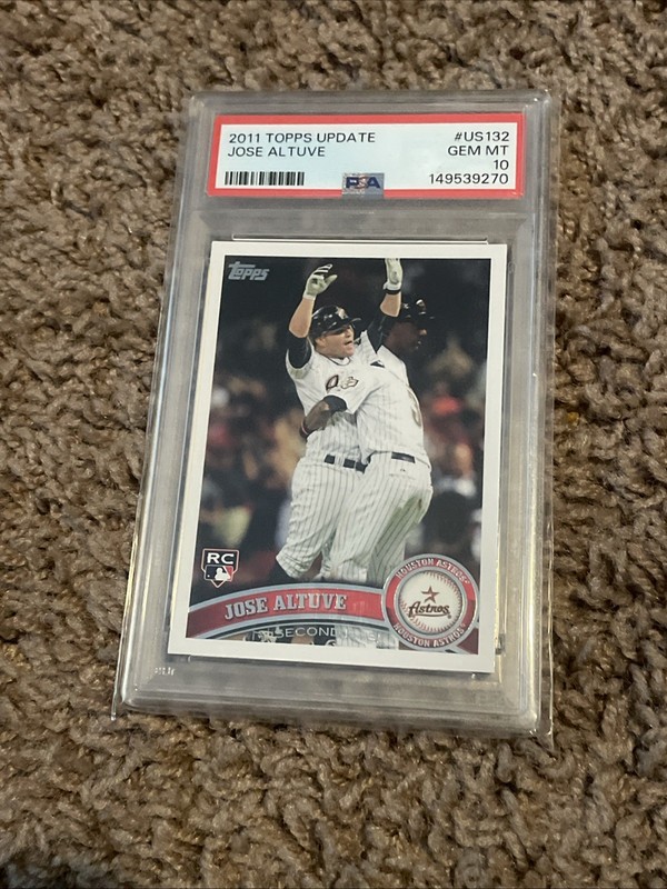 2011 Topps Update Series Jose Altuve #US132 (RC) PSA 10