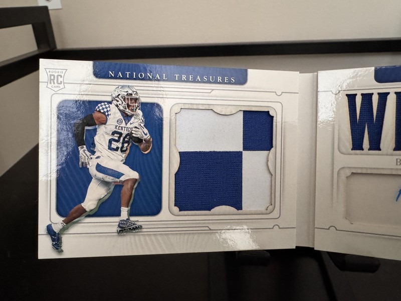 Panini 2019 National Treasures Benny Snell Jr RC Auto Patch Booklet #13/49 view 2