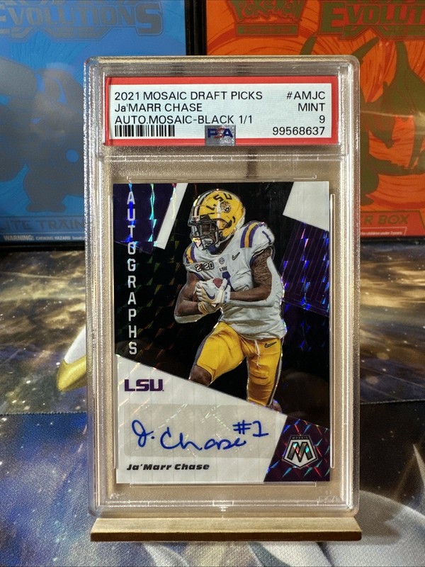 2021 Panini Mosaic Draft Picks Autographs Mosaic Ja'Marr Chase Black 1/1 PSA 9