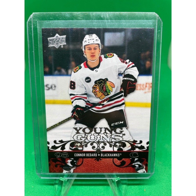 2024 Upper Deck Extended Connor Bedard Young Guns Retro RC Chicago Blackhawks view 1