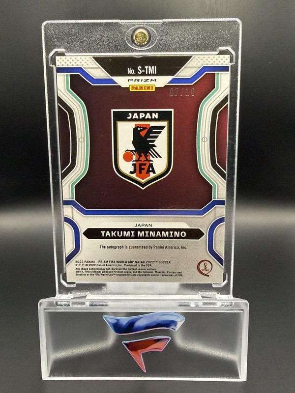 2022 Panini FIFA Qatar World Cup GOLD /10 FOTL Takumi Minamino Japan Auto #S-TMI view 2