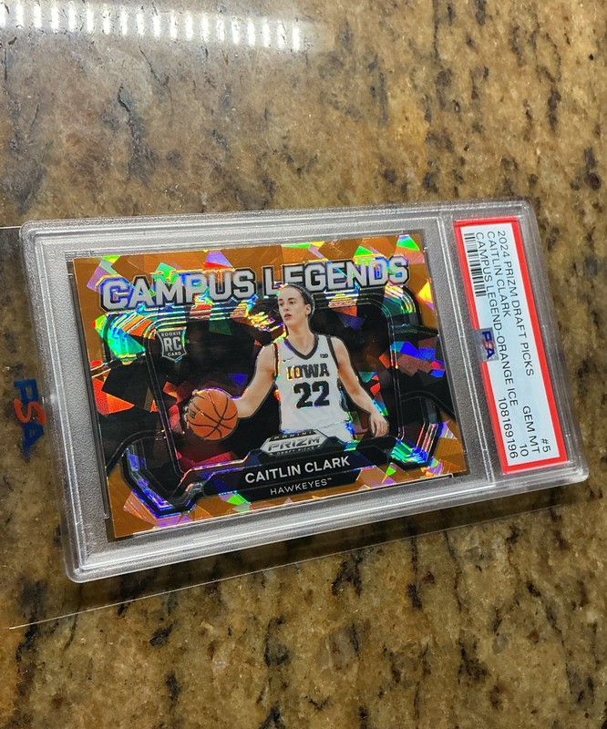 CAITLIN CLARK 2024 Prizm Draft Picks Campus Legends non auto Orange Ice PSA 10
