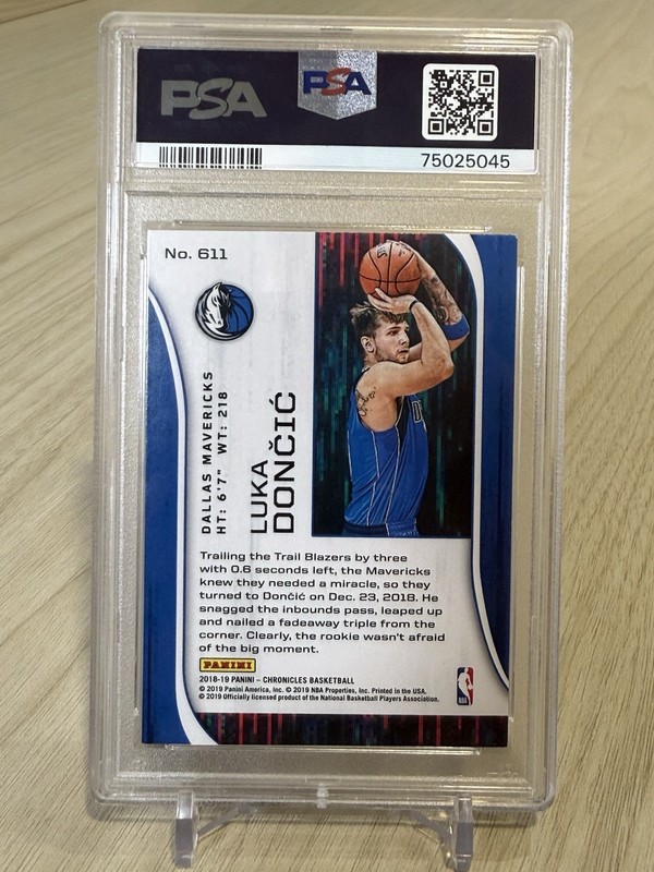 2018 Panini Chronicles Luka Doncic Rookie #611 PSA 9 Mavs RC view 2