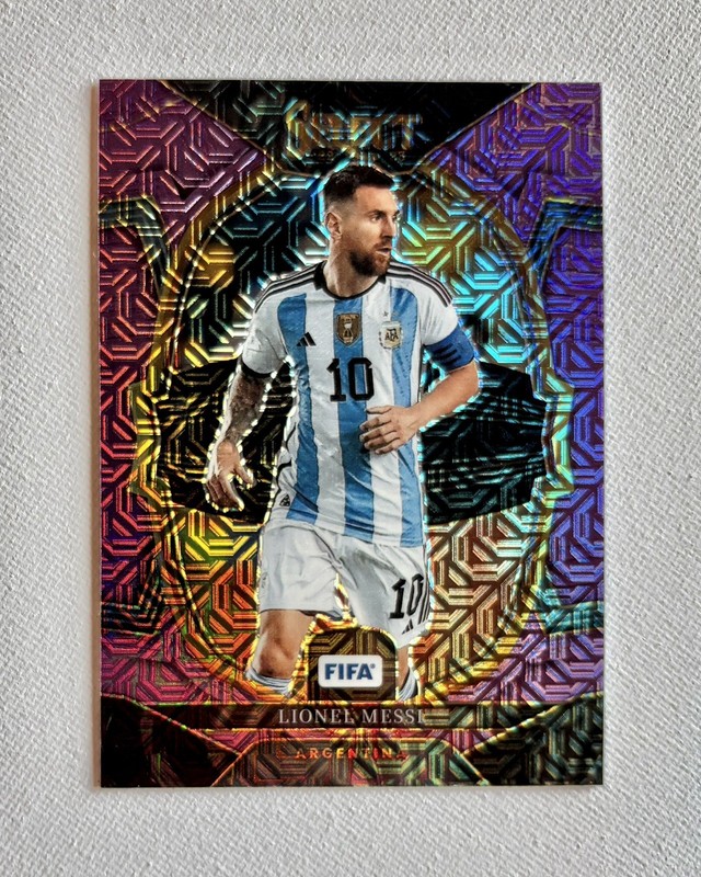 2022-23 Panini Select FIFA Lionel Messi #4 Terrace Purple Mojo Prizm SP