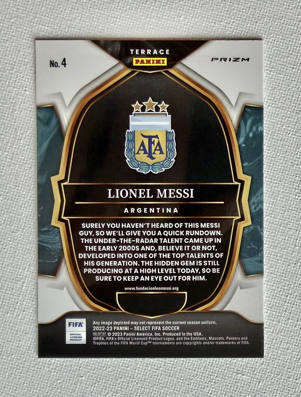 2022-23 Panini Select FIFA Lionel Messi #4 Terrace Purple Mojo Prizm SP view 2