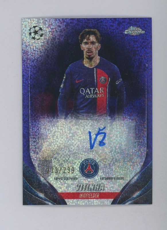 2023 Topps Chrome UEFA Vitinha Auto Purple Speckle 233/299