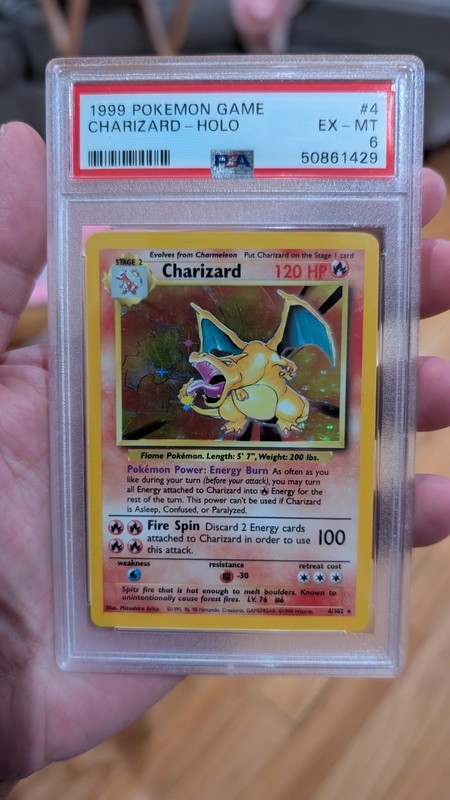 Charizard 004/102 Base Set Holo - PSA 6