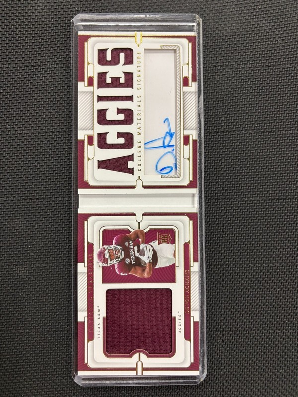 2023 National Treasures De'Von Achane RC ROOKIE AUTO BOOKLET #/99 TEXAS A&M