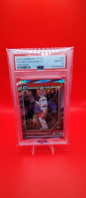 Patrick Mahomes II 2024 Donruss Optic Freedom #94 PSA 10