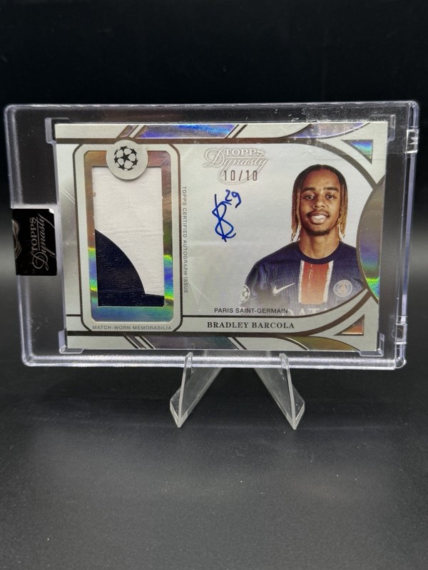 BRADLEY BARCOLA 2024-25 TOPPS DYNASTY UCC MATCH-WORN PATCH AUTO /10 Bookend ⚽️💎