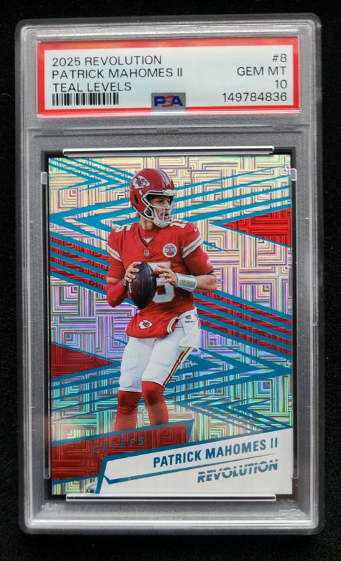 2025 PANINI REVOLUTION PATRICK MAHOMES II #8 TEAL LEVELS PSA 10