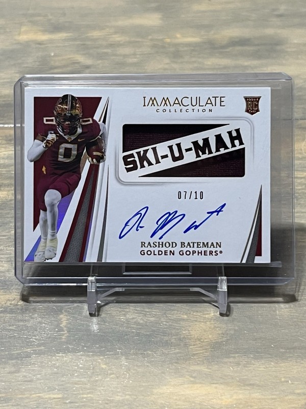 2021 Panini Immaculate Collegiate Rashod Bateman RC Gold Rookie Patch Auto #/10