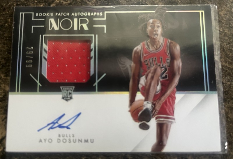 2021-22 Panini Noir Rookie Patch Auto #345 Ayo Dosunmu #/99 RPA Chicago Bulls