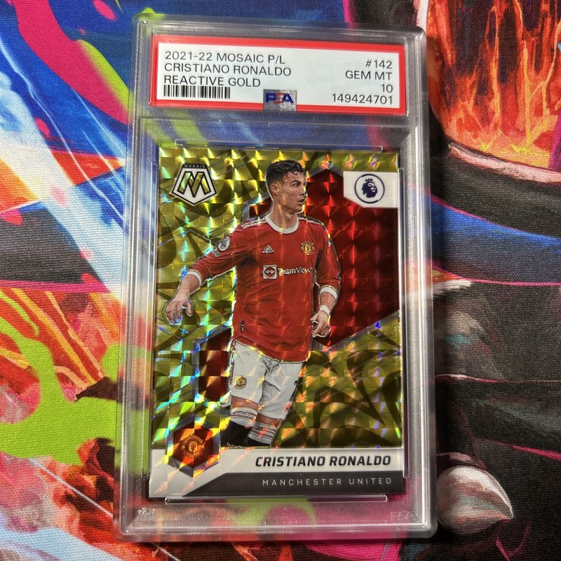 CRISTIANO RONALDO PSA 10 2021-22 MOSAIC MANCHESTER UNITED REACTIVE GOLD