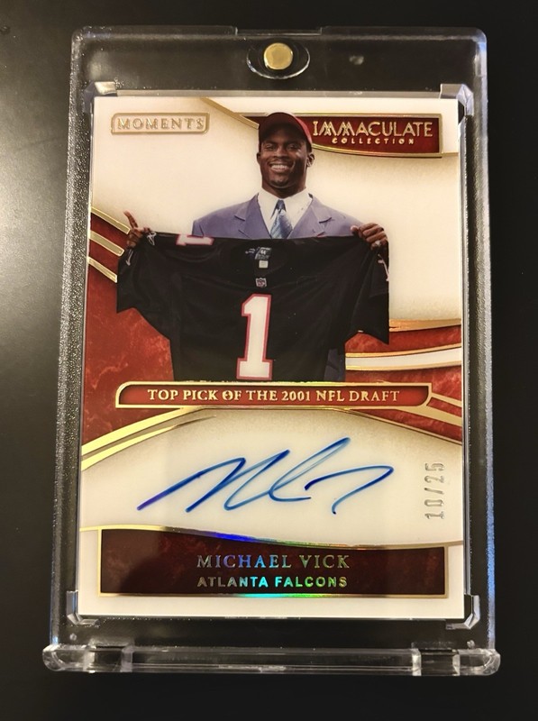 2020 Panini Immaculate Collection Moments Michael Vick Auto #MO-MV /25