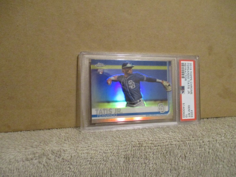 2019 TOPPS CHROME FERNANDO TATIS JR #203 RC ROOKIE REFRACTOR PSA 10 GEM MINT!