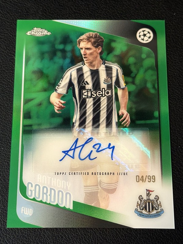 2025-26 Topps Chrome UCC Soccer Anthony Gordon Auto #/99 Green Newcastle