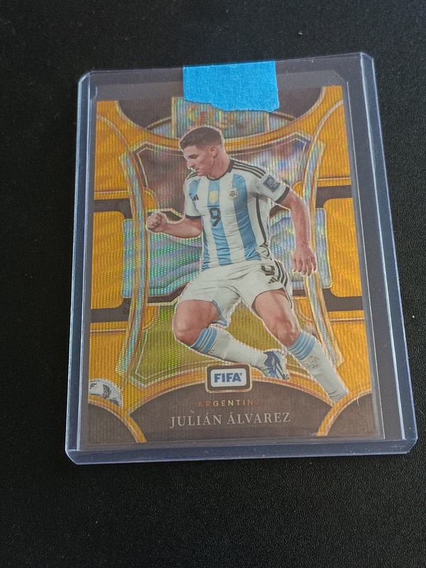 Julian Alvarez 2023-24 Panini Select FIFA #176 Gold Wave Prizm /10 SUPER RARE view 2