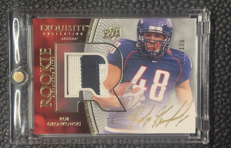 2010 UD Exquisite ROB GRONKOWSKI ROOKIE PATCH AUTO /120 HARD SIGNED PLAYER WORN
