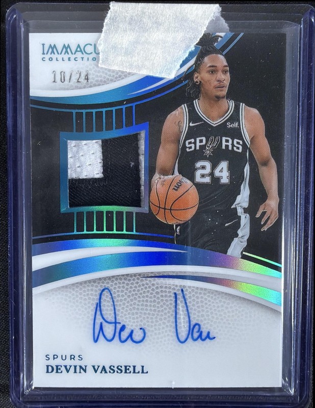 2024 Panini Immaculate Collection Devin Vassell #32 Patch Auto Jersey Number /24