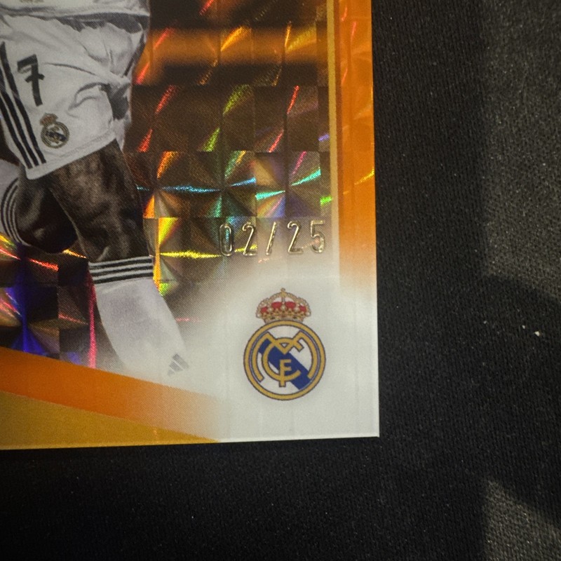 Vinicius Jr Orange Geometric /25 Topps Chrome UEFA Real Madrid SSP view 2