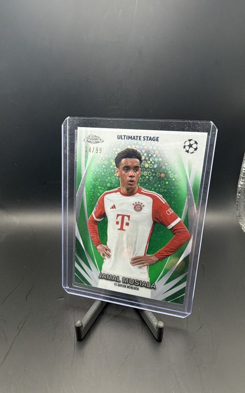 2023-24 Topps UEFA - Ultimate Stage Chrome Jamal Musiala Green Refractor /99