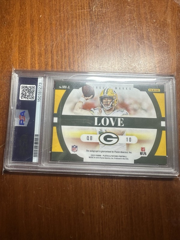 2023 Panini Plates & Patches Jordan Love Autograph Blue /50 PSA 8 Auto 9 view 2