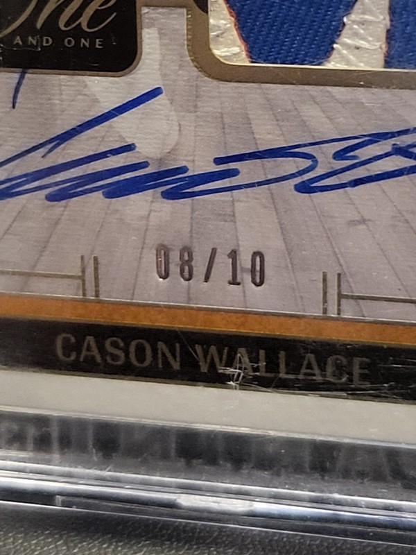 2023-24 Panini One And One Cason Wallace RC Rookie RPA Gold Jumbo Patch Auto /10 view 2