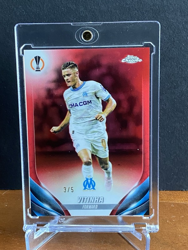 2023-24 Topps Chrome UEFA Club Competitions - Vitinha #135 Red Refractor /5 PSG