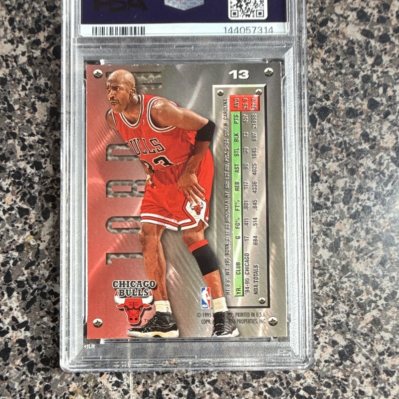 Fleer 1995-96 Fleer Metal Michael Jordan Chicago Bulls #13 PSA Graded view 2