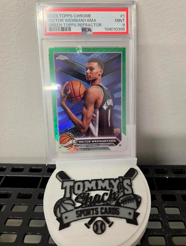 2023 topps chrome victor wembanyama psa 9 green refractor