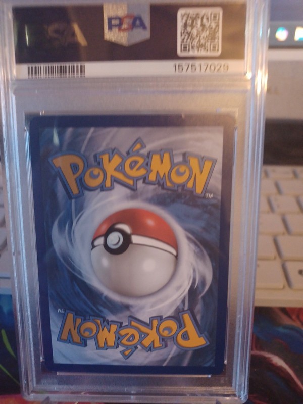 Pikachu 005/025 Celebrations Holo Graded Psa 8  view 2