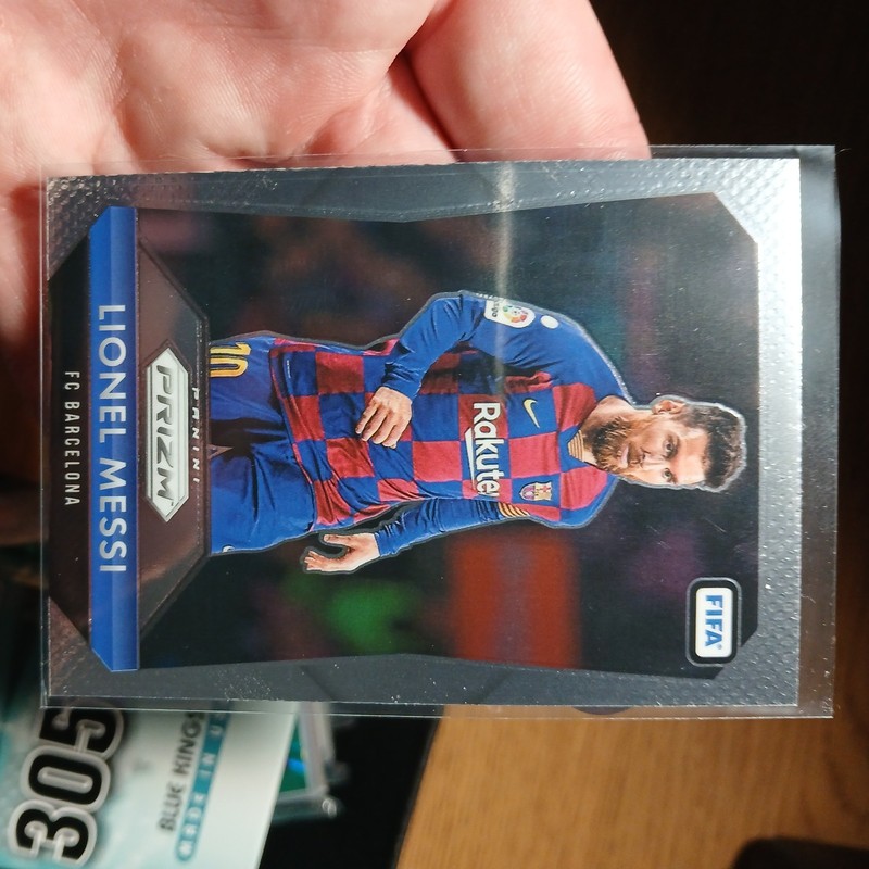 2025-26 Panini Prizm FIFA Lionel Messi Silver Prizm #2 FC Barcelona Argentina view 2