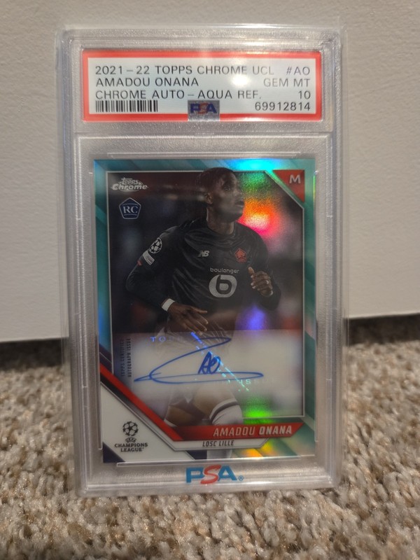 Topps Chrome UEFA 2021-22 Amadou Onana Auto /199 PSA 10