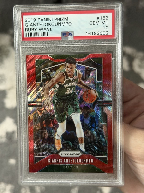 2019-20 Prizm Giannis Antetokounmpo #152 Ruby Wave PSA 10